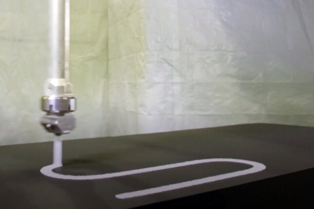 The guns use rotary functions to freely paint corners